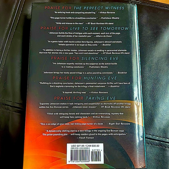 Your Next Breath - A novel by Iris Johansen - Picture 3 of 3